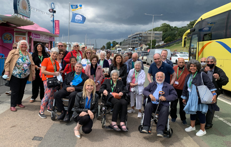 Dementia Club UK day out at Southend on Sea