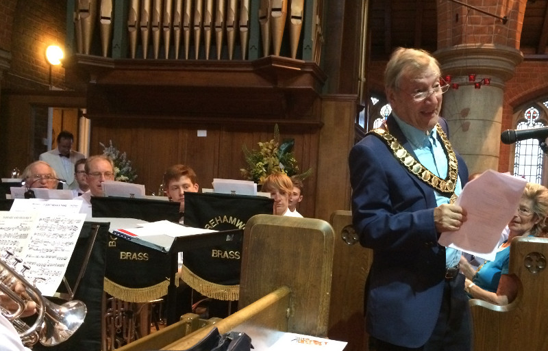 Mayor of Elstree and Borehamwood, Cllr. Eric Silver's thanking everyone for attending the concert